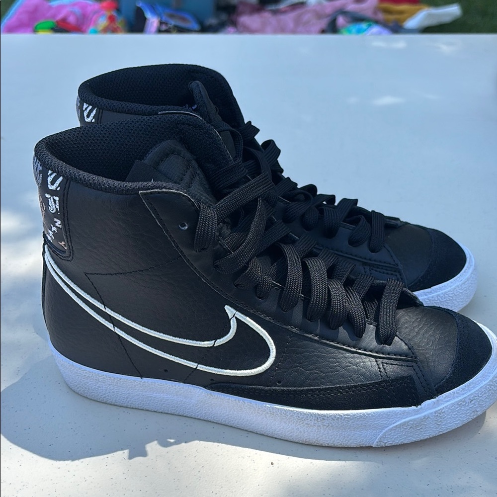Nike Black and White Leather Sneakers